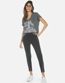 Hot I'M A Mess S/S V-Neck Tee | Elara By Women Short Sleeve