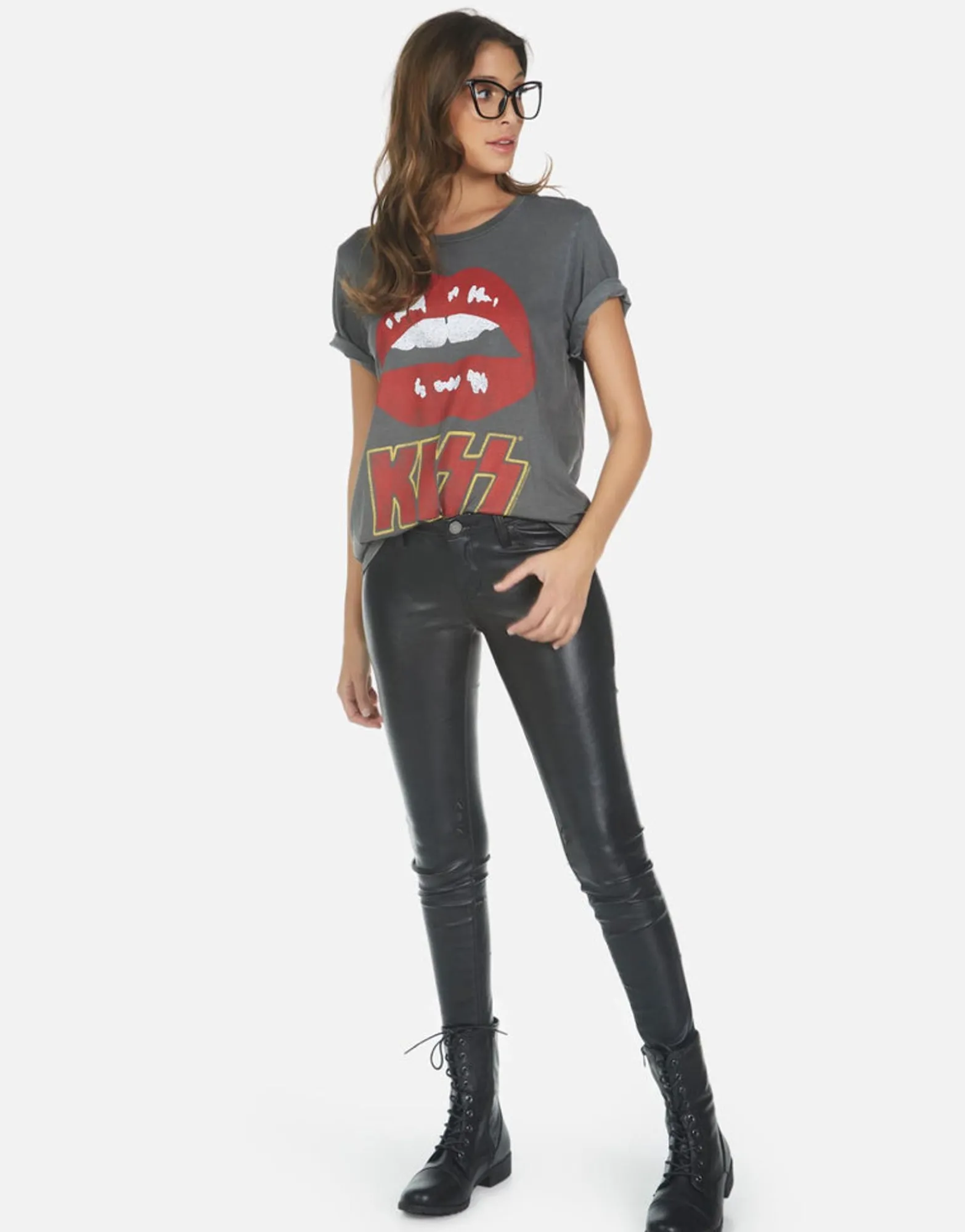 Online Kiss Lip Rock N Roll S/S Vintage Concert Tee | Wolf By Women Short Sleeve