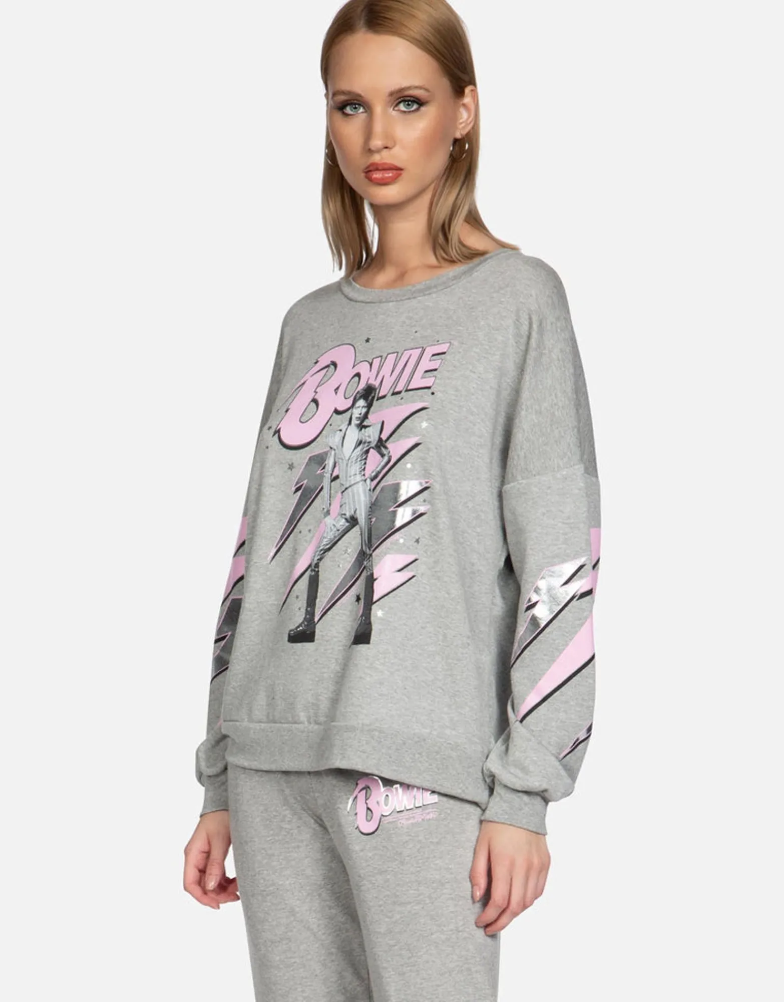 Store Minnie Mouse L/S Boyfriend Pullover | Sierra By Women Long Sleeve