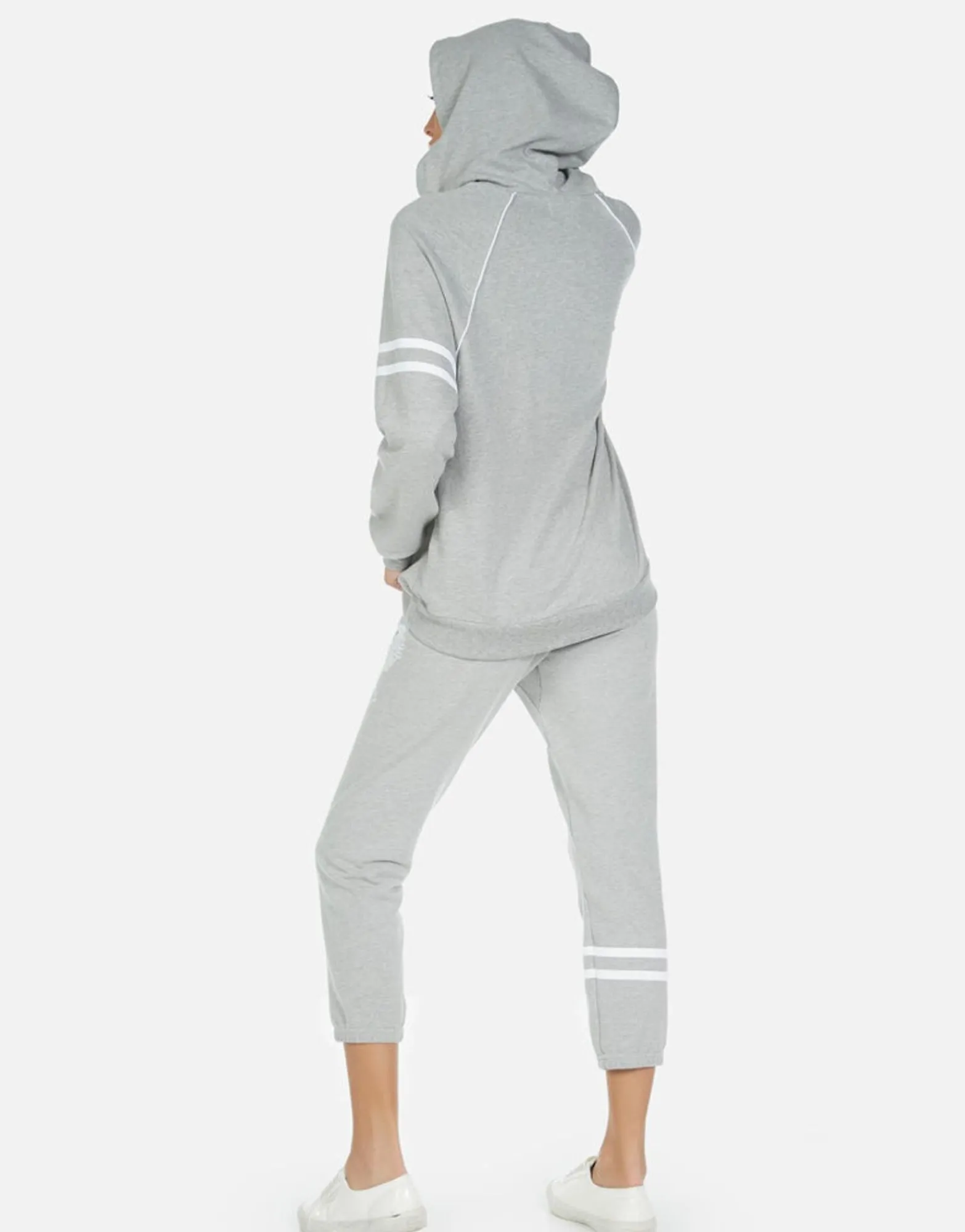 Flash Sale Moshi Eagle Crop Sweatpant | Alana By Women Crop Sweatpants