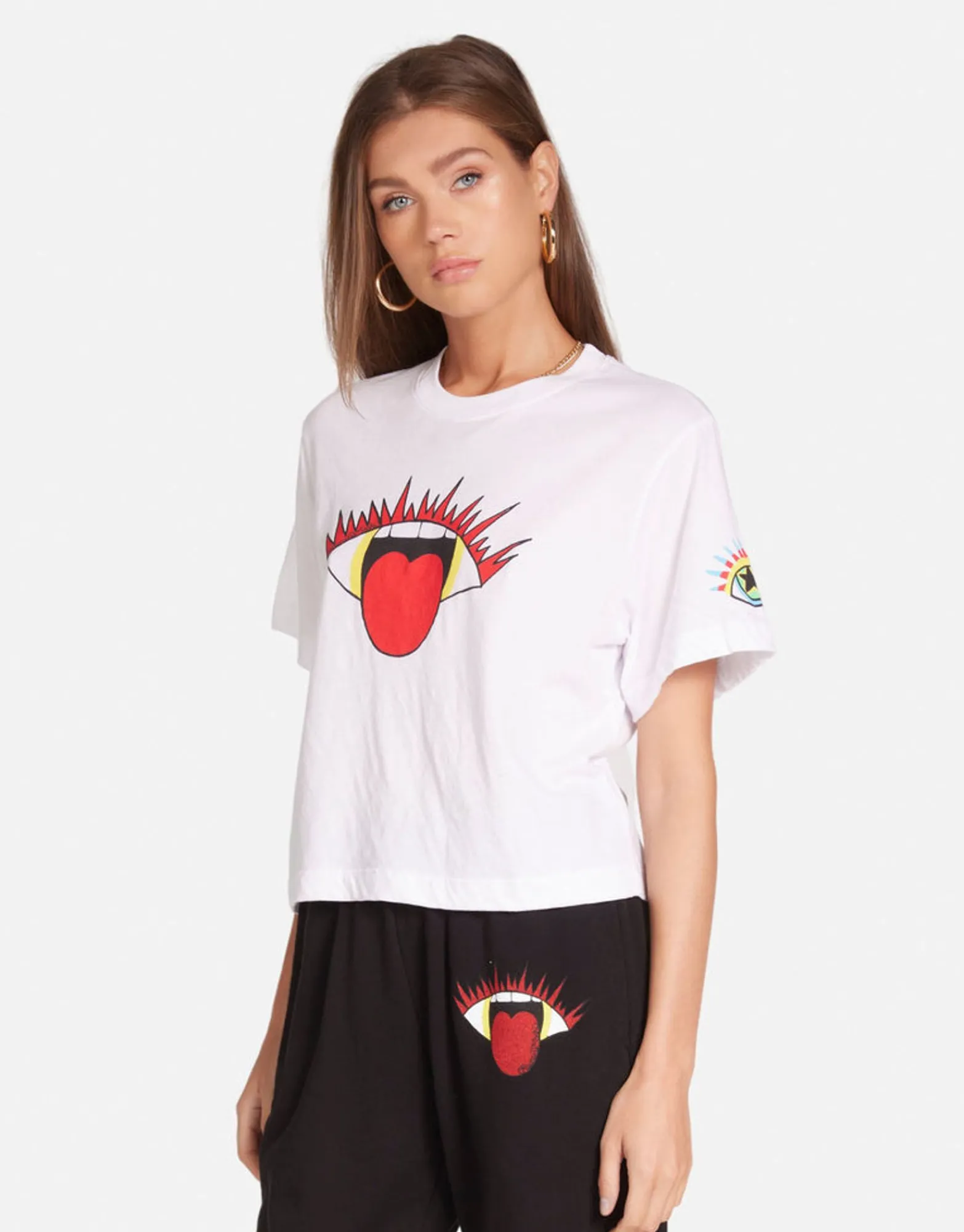 Outlet Rocker Eye Boxy Crop Top In Milk | Rue By Women Short Sleeve