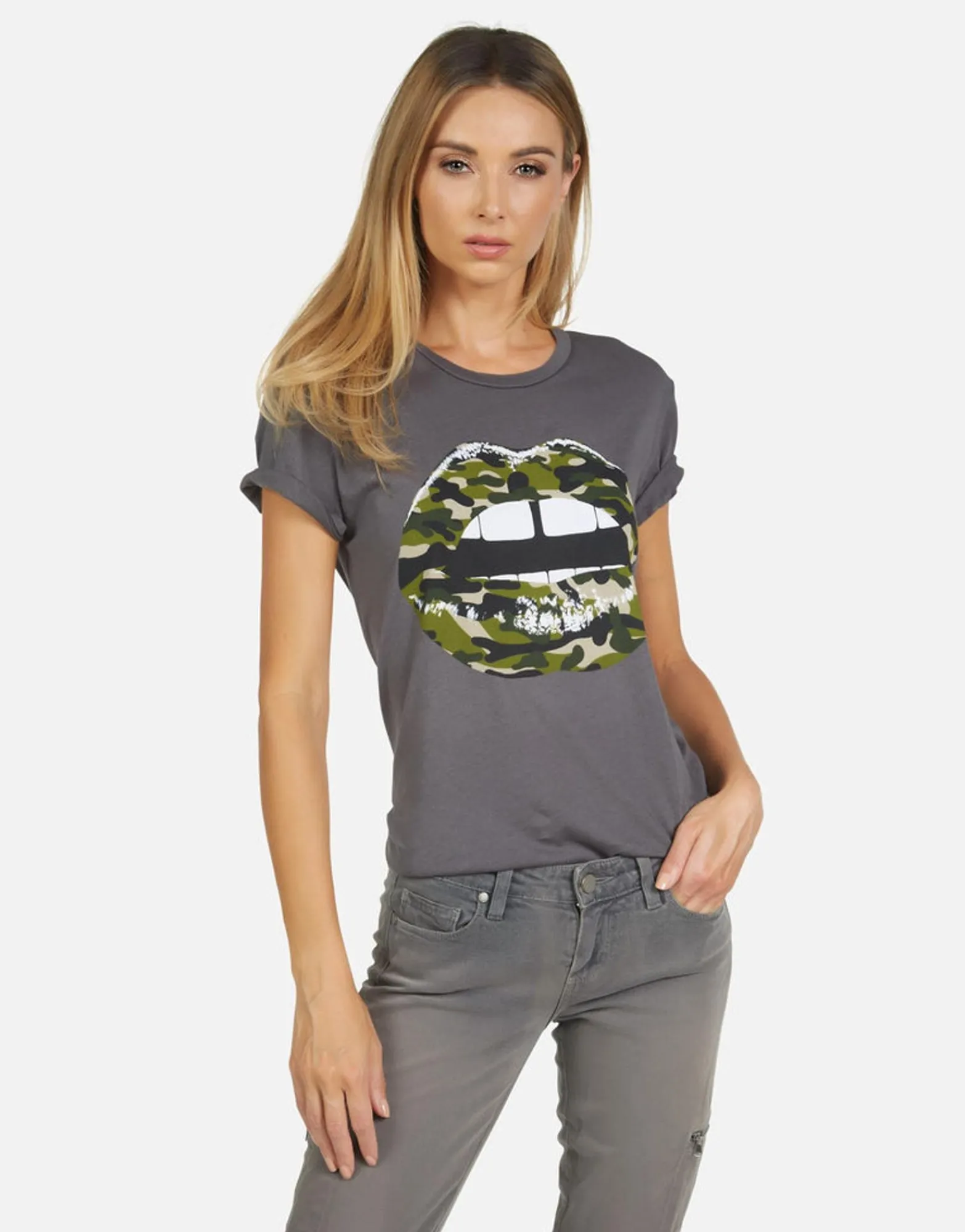Hot Wolf Camo Lip Women Short Sleeve