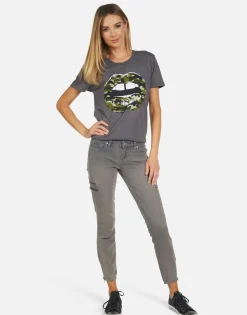 Hot Wolf Camo Lip Women Short Sleeve